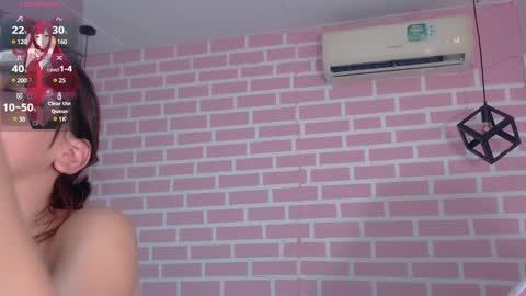 Snapshot of emy_0 chatting on January 17, 2025, 3:23 am Emy online show from January 17, 2025, 3:23 am