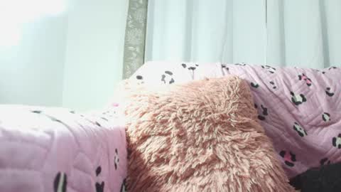 Snapshot of emy_cole1 chatting on April 16, 2026, 7:09 am Emy online show from April 16, 2026, 7:09 am