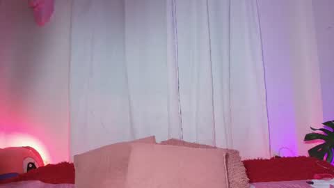 Emy online show from July 6, 2026, 4:42 am