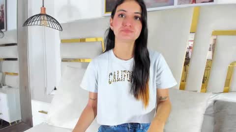 EMY FERRER online show from July 29, 2026, 2:21 am