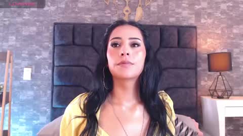 Emy   online show from May 22, 2026, 8:03 pm