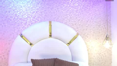 Emy  online show from November 2, 2025, 12:07 pm