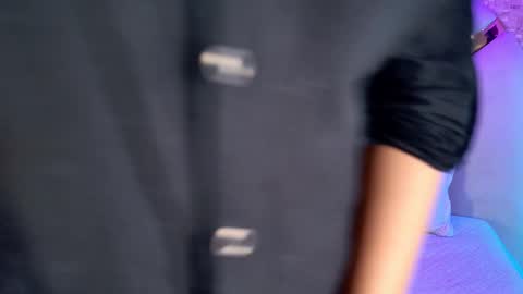 Emy  online show from March 28, 2026, 11:43 am