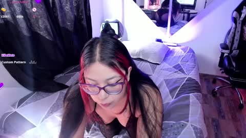 Im Emily would you like to help me reach 100  online show from January 9, 2025, 6:47 pm