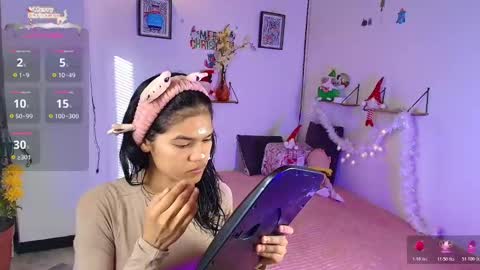 emycarver09 online show from November 13, 2025, 11:42 am