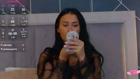  Emy  online show from January 9, 2025, 9:59 am