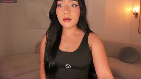 Emy Lourens online show from July 28, 2026, 7:04 pm