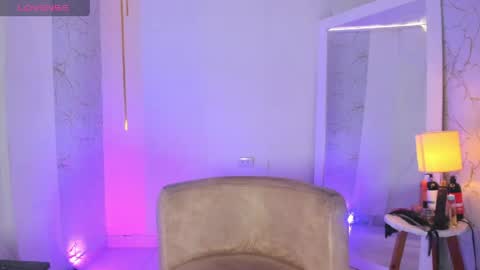 EMYLY  online show from April 16, 2026, 9:26 pm