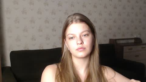 Snapshot of emysway chatting on December 27, 2024, 12:50 am EmySway online show from December 27, 2024, 12:50 am