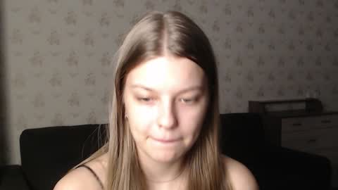 Snapshot of emysway chatting on December 28, 2024, 2:42 pm EmySway online show from December 28, 2024, 2:42 pm