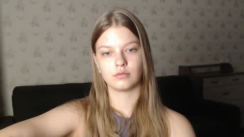 Snapshot of emysway chatting on January 21, 2025, 2:05 pm EmySway online show from January 21, 2025, 2:05 pm