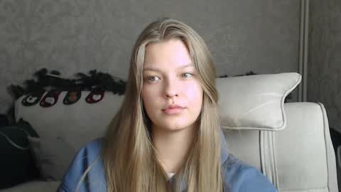 Snapshot of emysway chatting on January 24, 2025, 8:54 pm EmySway online show from January 24, 2025, 8:54 pm