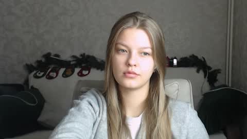 Snapshot of emysway chatting on January 26, 2025, 1:20 am EmySway online show from January 26, 2025, 1:20 am