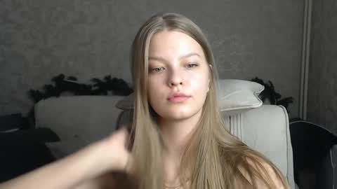 Snapshot of emysway chatting on January 31, 2025, 6:03 pm EmySway online show from January 31, 2025, 6:03 pm