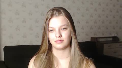 Snapshot of emysway chatting on February 9, 2025, 10:32 pm EmySway online show from February 9, 2025, 10:32 pm