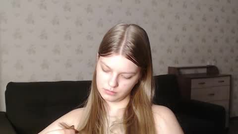 Snapshot of emysway chatting on February 10, 2025, 1:33 pm EmySway online show from February 10, 2025, 1:33 pm