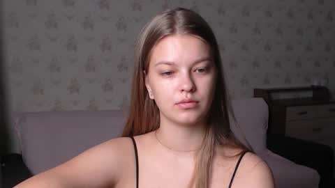 Snapshot of emysway chatting on October 16, 2025, 2:12 am EmySway online show from October 16, 2025, 2:12 am