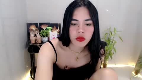 enchantress_mia03 online show from June 18, 2026, 9:14 am