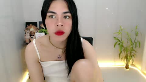 enchantress_mia03 online show from June 24, 2026, 8:02 am