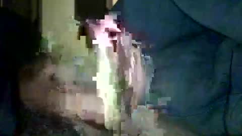 encormoi online show from November 28, 2025, 9:12 am