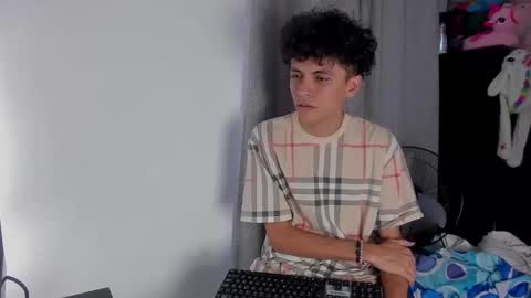 Salo online show from April 2, 2026, 5:43 pm