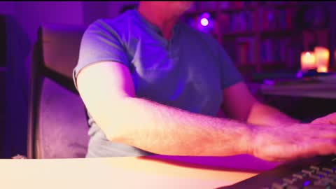 Snapshot of energybra chatting on January 1, 2025, 1:26 am uk online show from January 1, 2025, 1:26 am