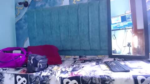 Engel online show from November 23, 2025, 2:28 pm