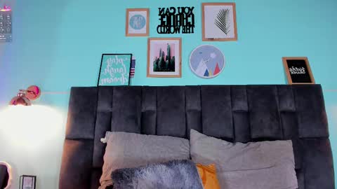 Snapshot of engelstone_ chatting on March 11, 2025, 1:48 am E N G E L online show from March 11, 2025, 1:48 am