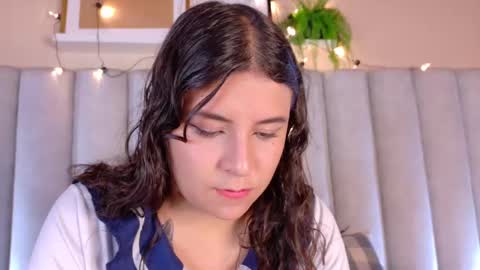 Snapshot of engelstone_ chatting on September 18, 2025, 7:38 pm E N G E L online show from September 18, 2025, 7:38 pm