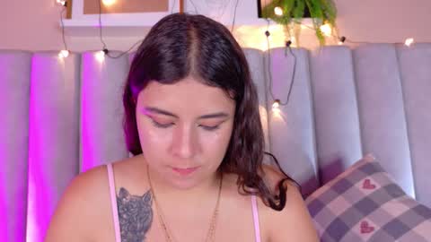 Snapshot of engelstone_ chatting on September 20, 2025, 8:32 pm E N G E L online show from September 20, 2025, 8:32 pm