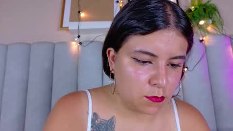 Snapshot of engelstone_ chatting on October 21, 2025, 7:47 pm E N G E L online show from October 21, 2025, 7:47 pm