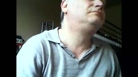 englishguysurrey online show from June 3, 2026, 4:59 am
