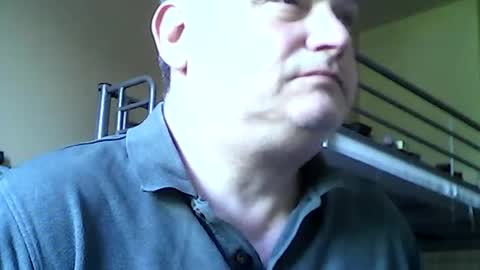 englishguysurrey online show from June 21, 2026, 7:44 am