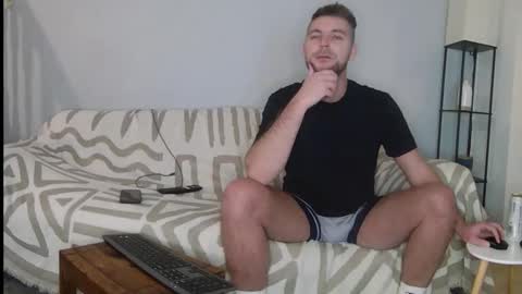Snapshot of englishladxxx chatting on October 9, 2025, 10:19 pm Englishladxxx online show from October 9, 2025, 10:19 pm