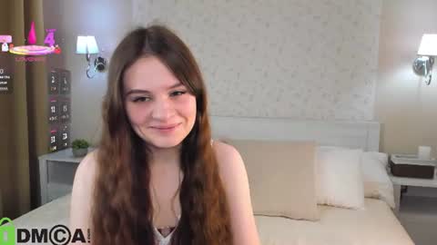 Snapshot of enigmatic_ella chatting on June 13, 2026, 1:25 am Ella online show from June 13, 2026, 1:25 am