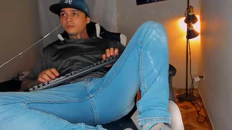 enjoymycock99 online show from July 4, 2026, 4:40 am