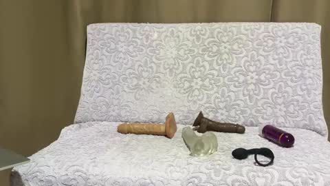 Luke online show from February 6, 2025, 1:27 am