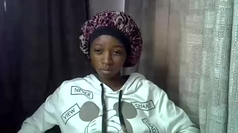 enkarxx online show from October 2, 2025, 12:23 pm