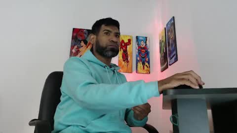 enriblack92 online show from December 30, 2024, 2:40 pm