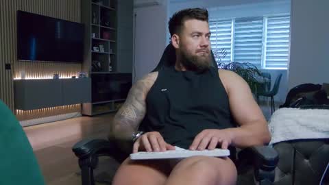 Erik online show from June 3, 2026, 4:56 pm