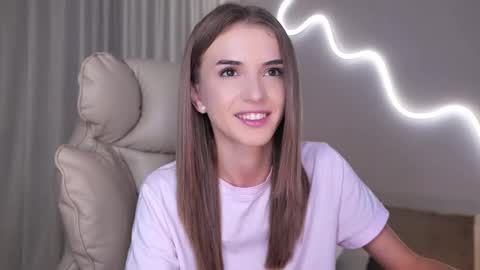 entya online show from October 16, 2025, 5:41 am