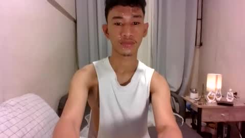 Snapshot of enzinoxx2024 chatting on September 15, 2025, 3:23 pm enzo online show from September 15, 2025, 3:23 pm