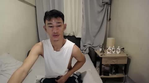 Snapshot of enzinoxx2024 chatting on October 1, 2025, 4:24 pm enzo online show from October 1, 2025, 4:24 pm