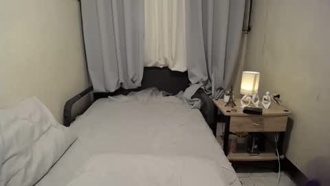 Snapshot of enzinoxx2024 chatting on October 3, 2025, 2:30 am enzo online show from October 3, 2025, 2:30 am