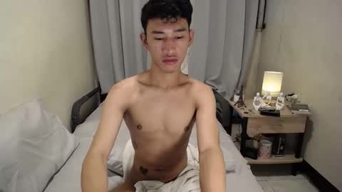 Snapshot of enzinoxx2024 chatting on October 18, 2025, 7:42 am enzo online show from October 18, 2025, 7:42 am