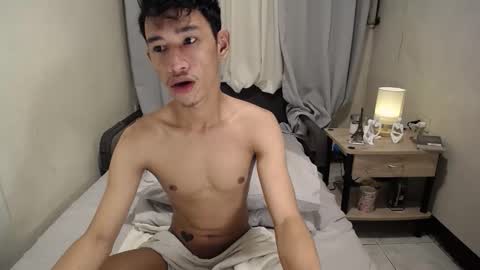 Snapshot of enzinoxx2024 chatting on October 27, 2025, 12:42 pm enzo online show from October 27, 2025, 12:42 pm