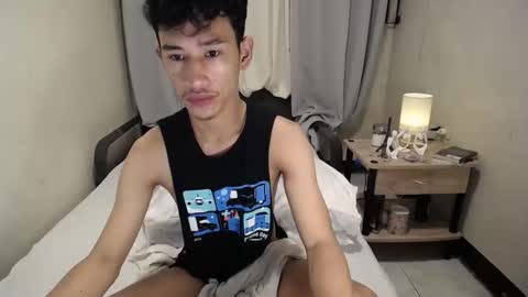 Snapshot of enzinoxx2024 chatting on October 28, 2025, 3:58 pm enzo online show from October 28, 2025, 3:58 pm