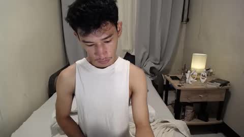 Snapshot of enzinoxx2024 chatting on November 4, 2025, 4:17 pm enzo online show from November 4, 2025, 4:17 pm