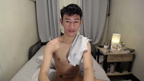 Snapshot of enzinoxx2024 chatting on November 7, 2025, 10:32 pm enzo online show from November 7, 2025, 10:32 pm