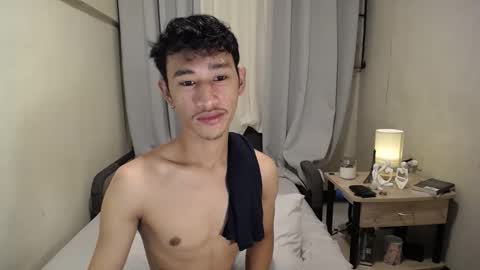 Snapshot of enzinoxx2024 chatting on November 10, 2025, 8:19 pm enzo online show from November 10, 2025, 8:19 pm